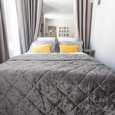 Le Petit Prince- Studio Cosy 2 Pers -Metro Valmy Lyon Zewnętrze zdjęcie